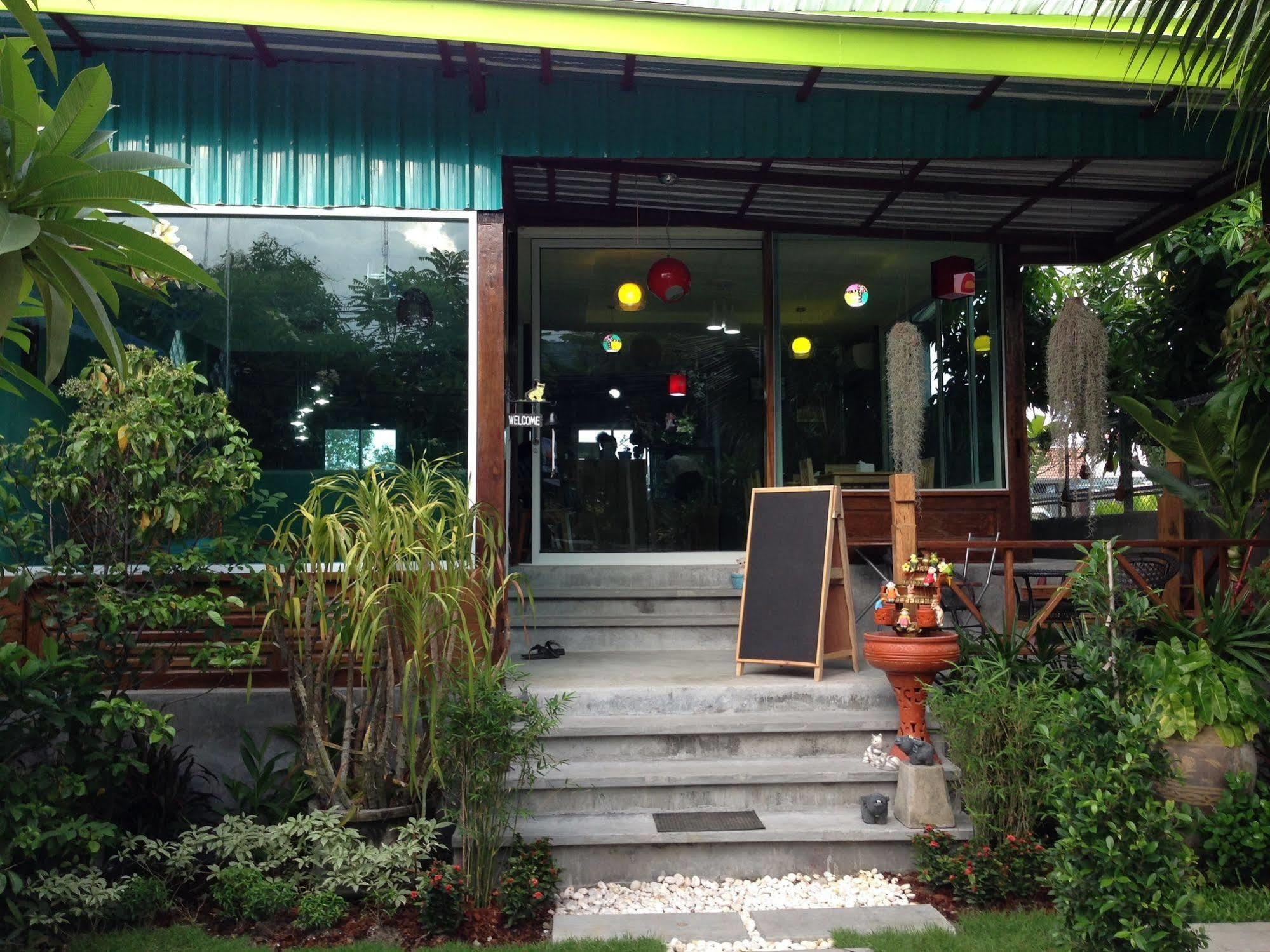 Samui Poshtel Vandrarhem Koh Samui Exteriör bild