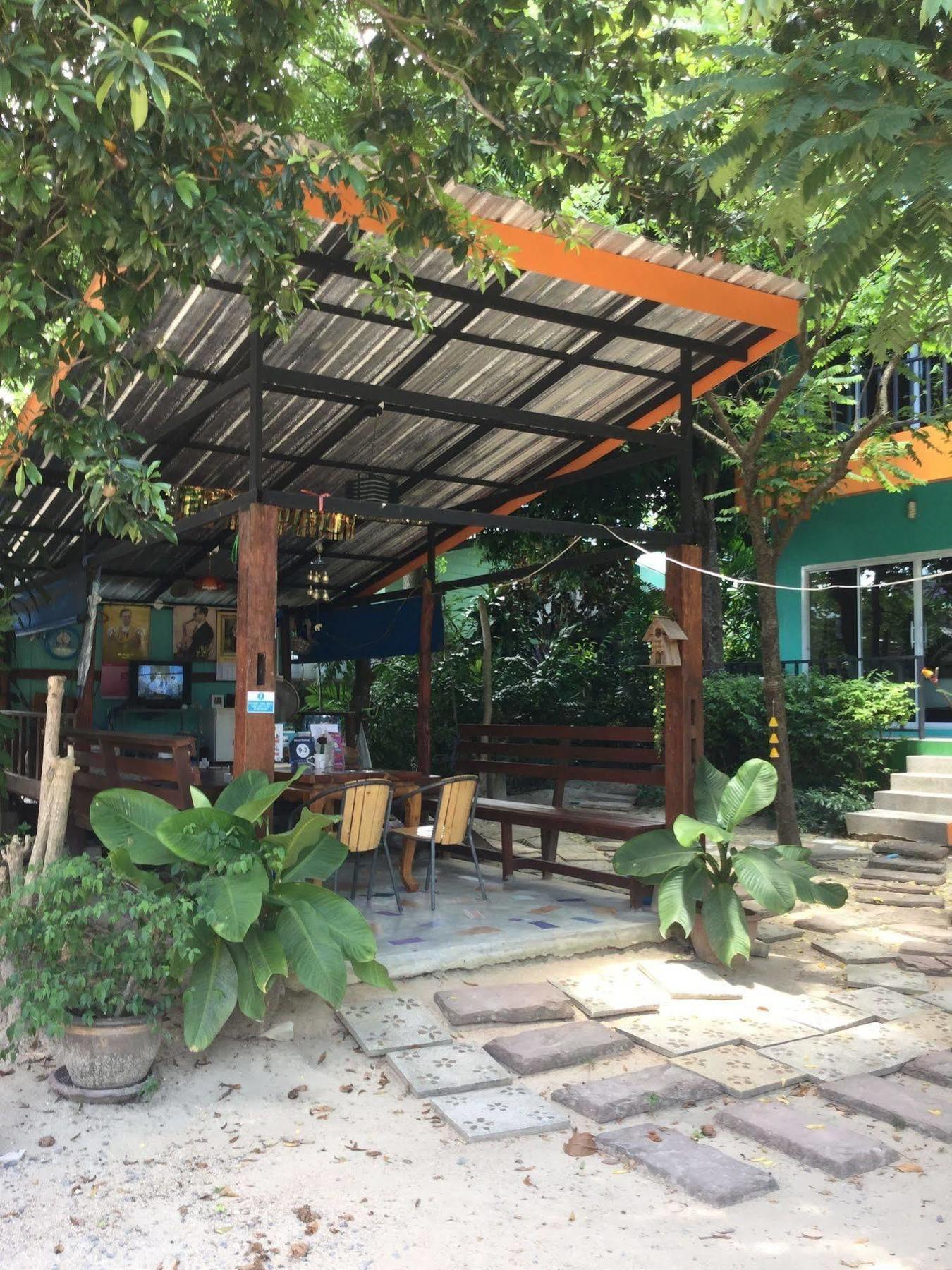 Samui Poshtel Vandrarhem Koh Samui Exteriör bild